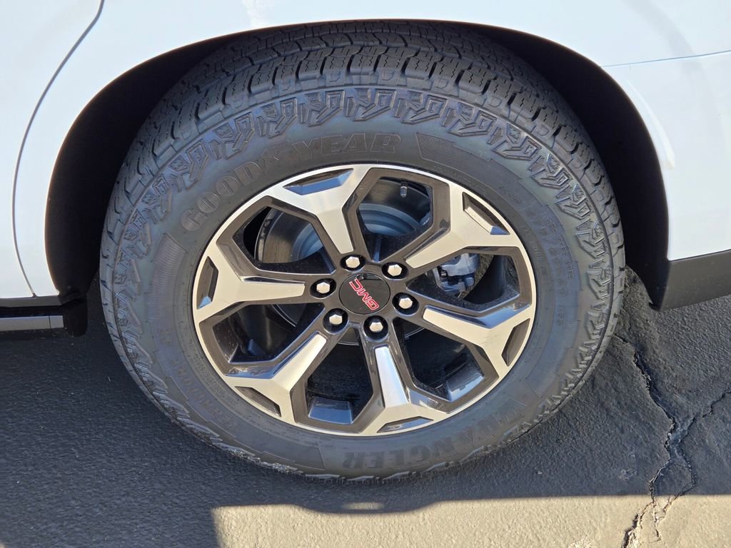 2026 Gmc Yukon AT4 Ultimate photo 4