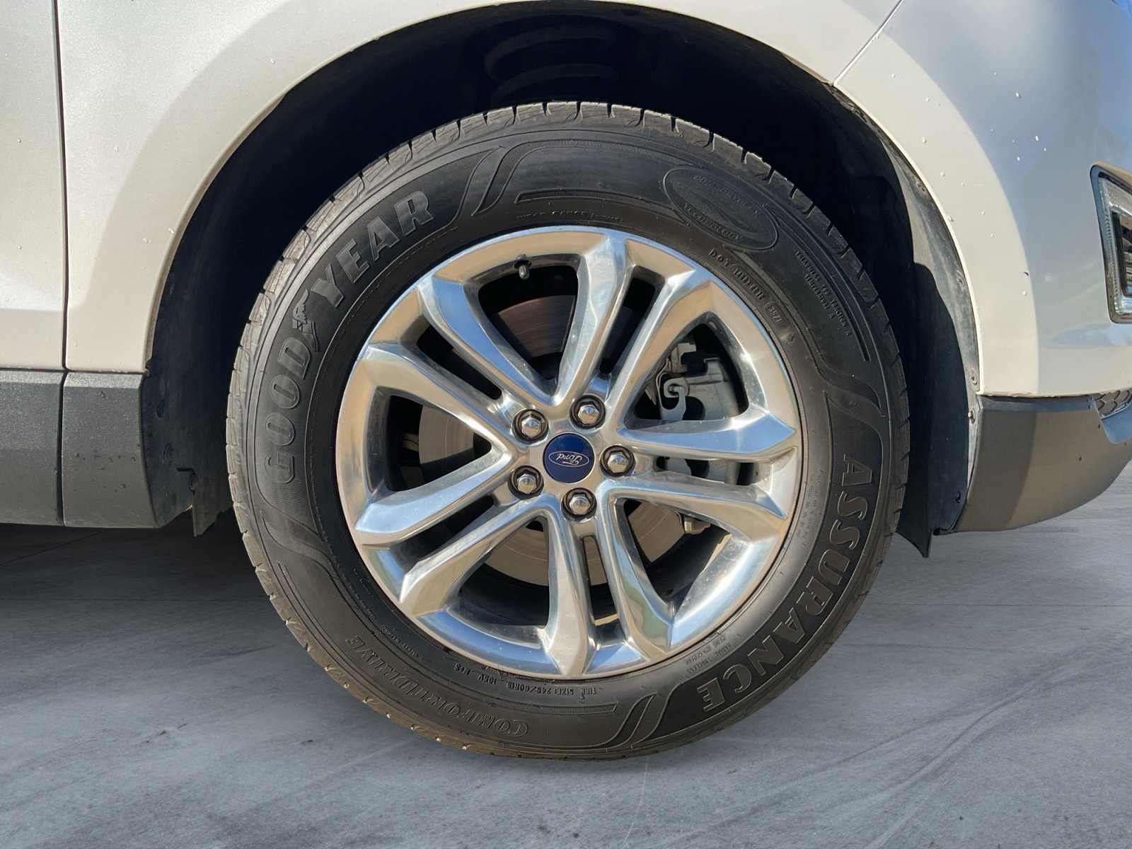 2016 Ford Edge SEL photo 7