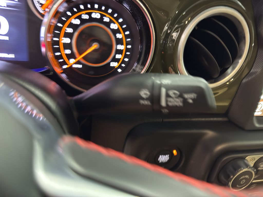 2023 Jeep Gladiator Sport S photo 25