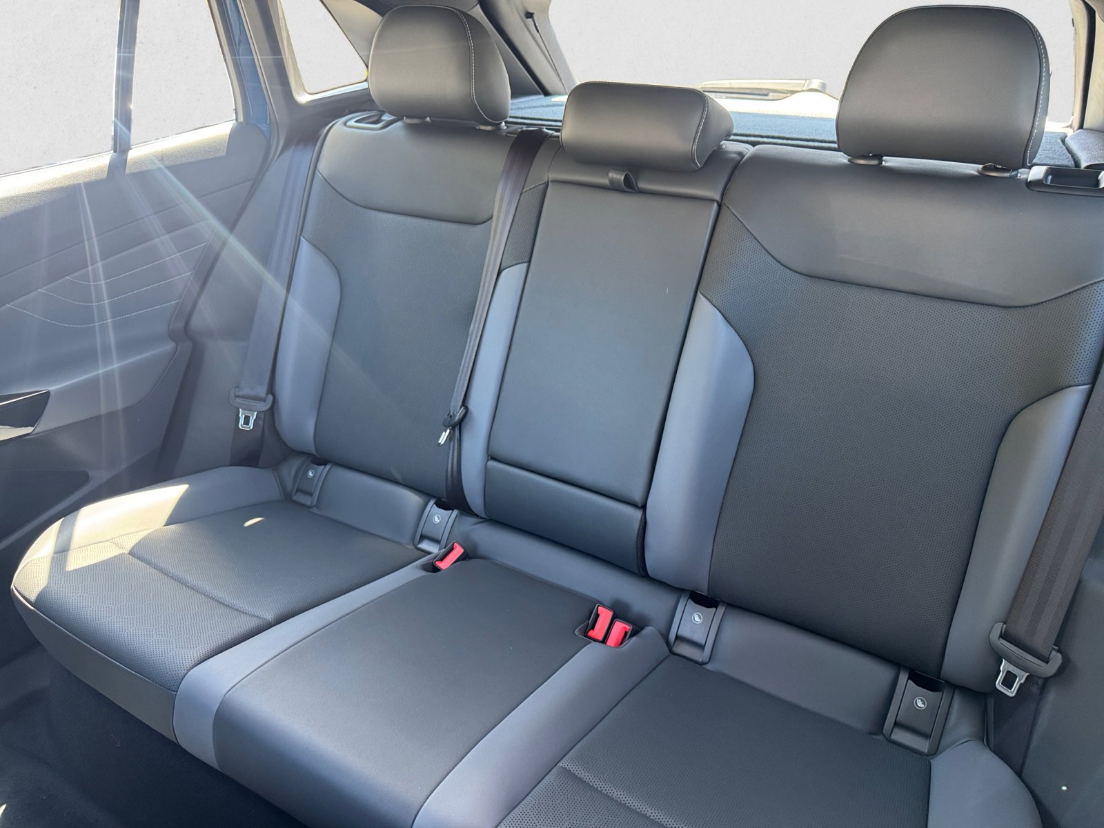 2025 Volkswagen ID.4 Pro S photo 13