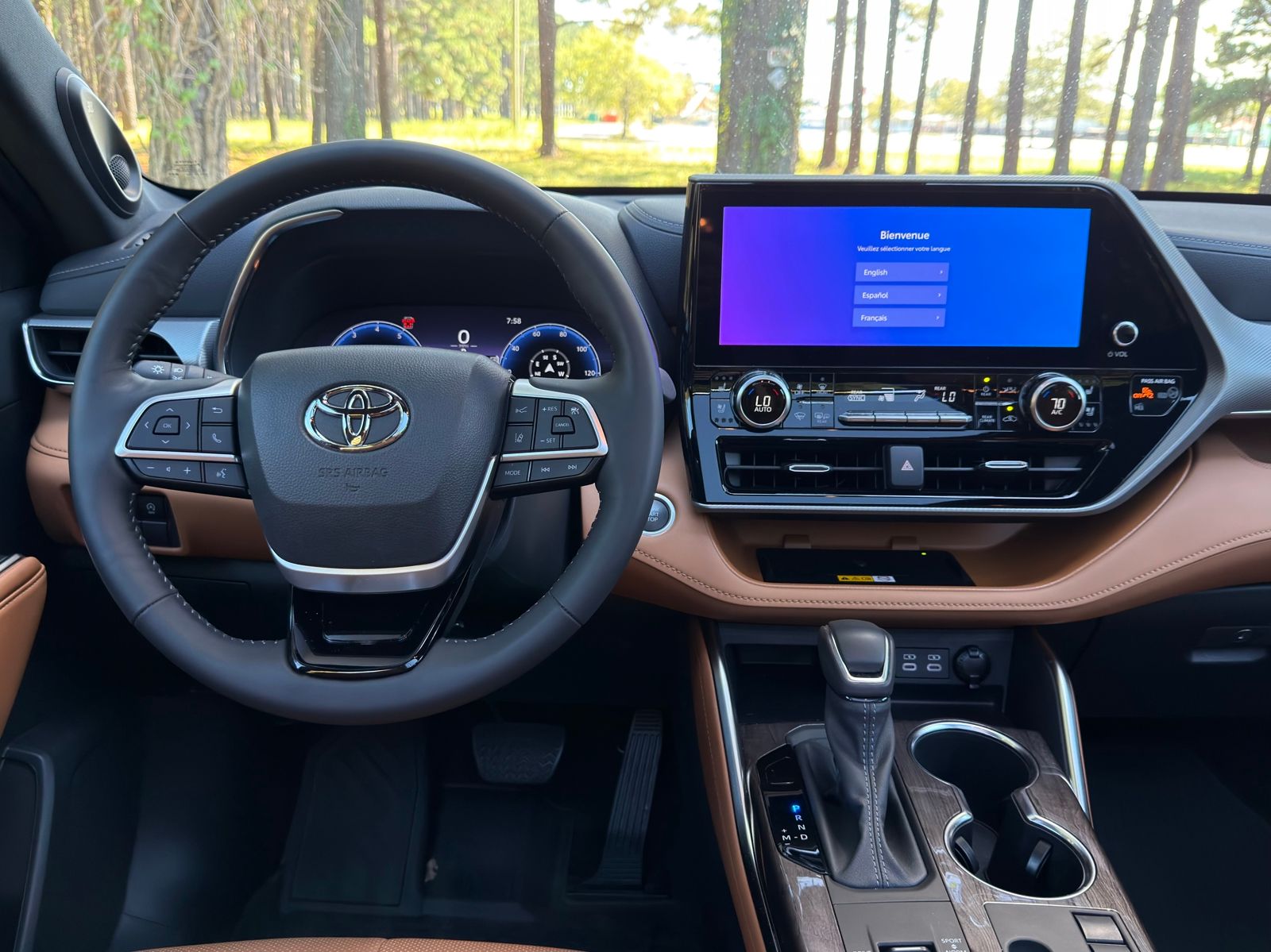 2024 Toyota Highlander Platinum photo 3