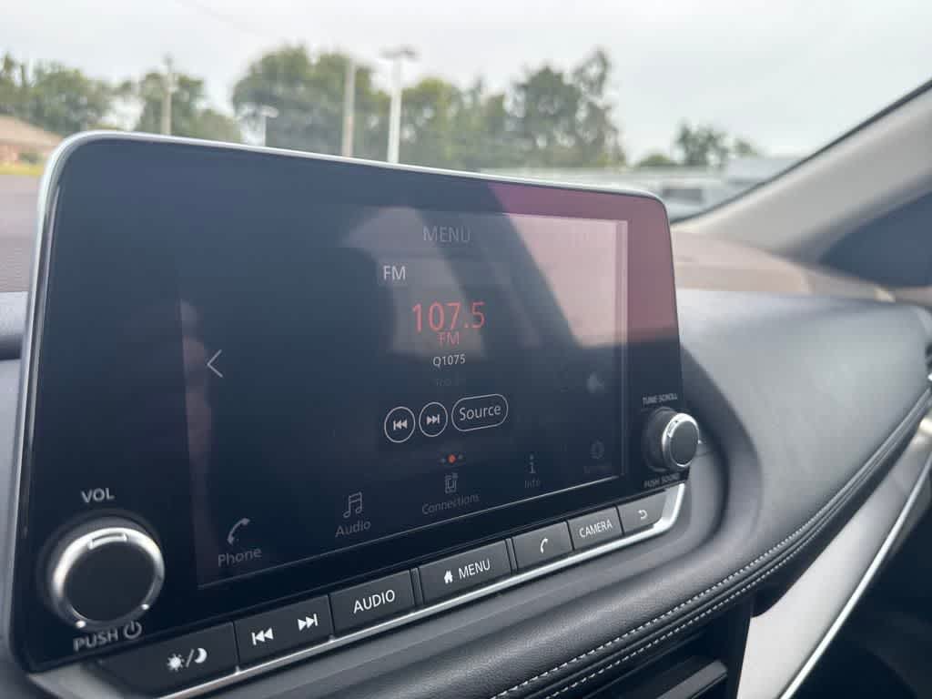 2023 Nissan Rogue SV photo 18