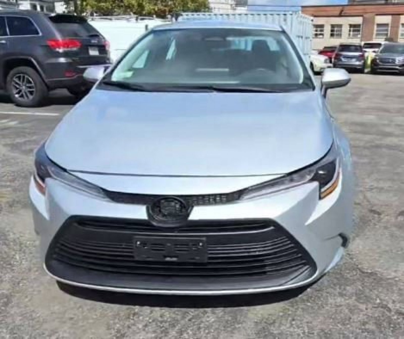 Used 2024 Toyota Corolla LE with VIN 5YFB4MDE3RP183438 for sale in Northfield, Minnesota