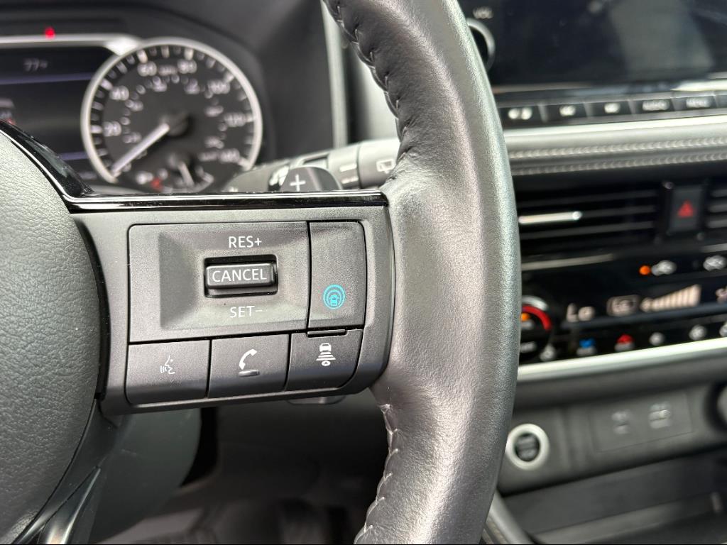 2023 Nissan Rogue SL photo 14