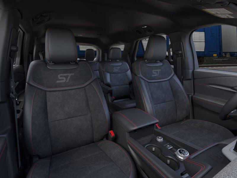 2025 Ford Explorer ST photo 11