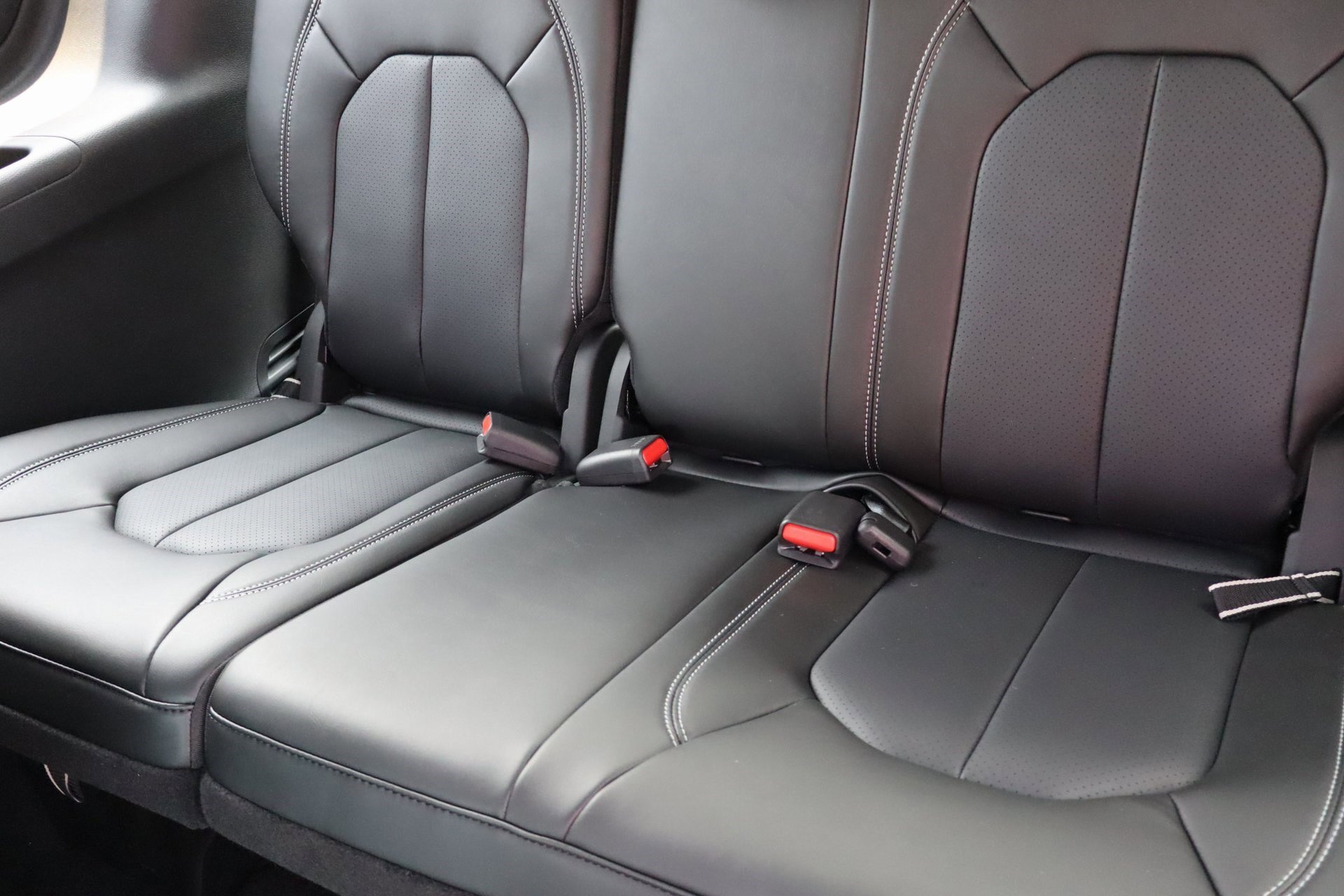 2025 Chrysler Voyager LX photo 23