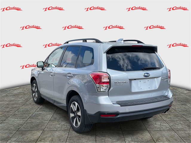 2017 Subaru Forester 2.5i Limited photo 4