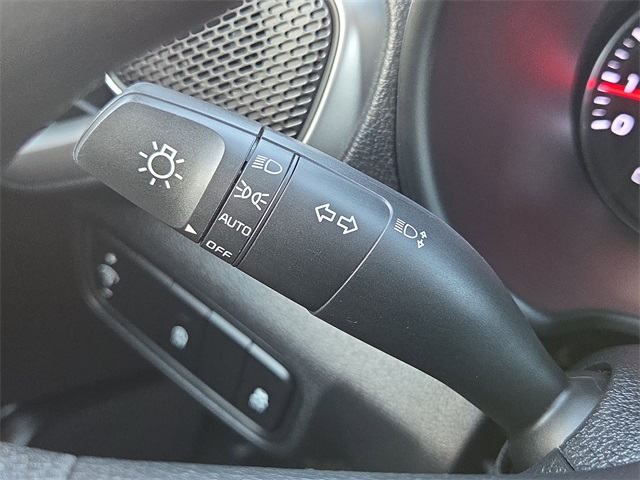 2020 Kia Soul LX photo 29