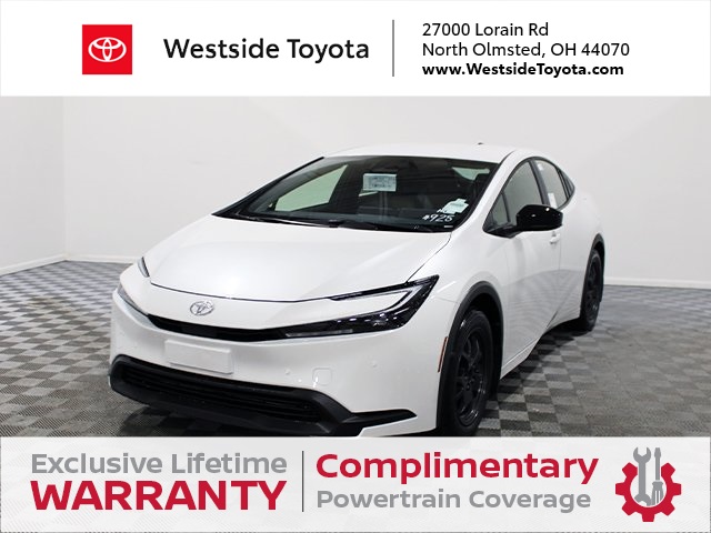 2026 Toyota Prius LE's photo