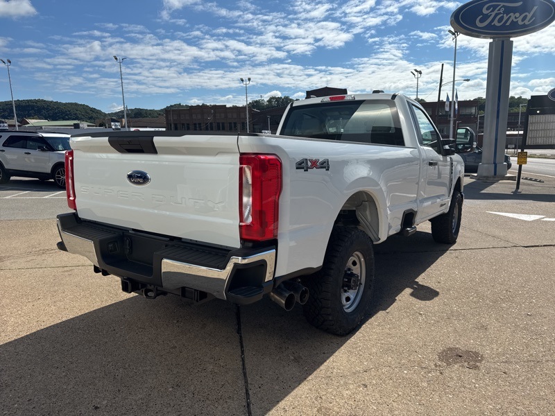 2025 Ford F-350 XL photo 7