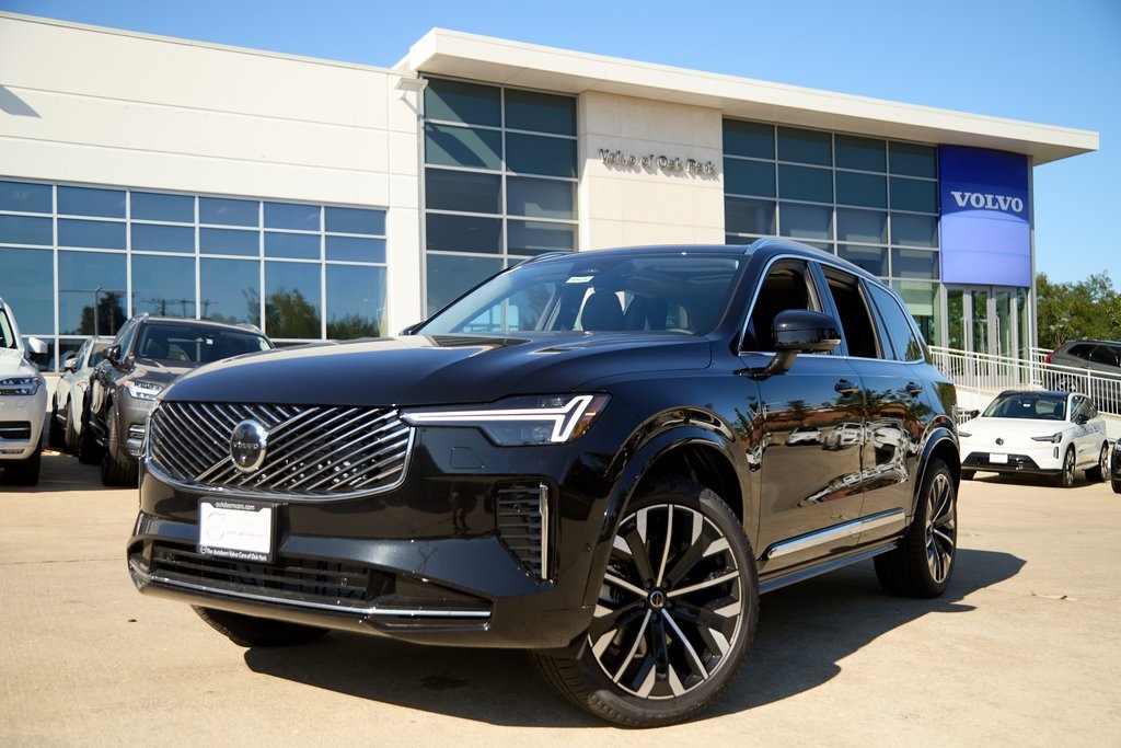 2026 Volvo XC90 Plus's photo