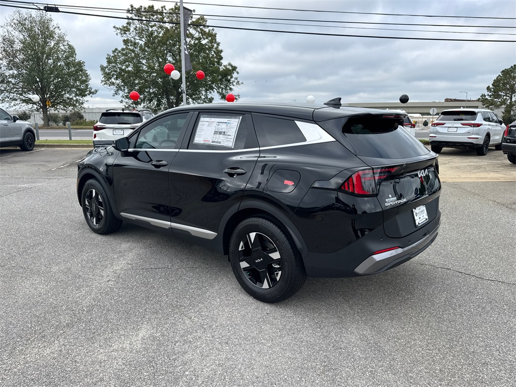 2026 Kia Sportage LX photo 3