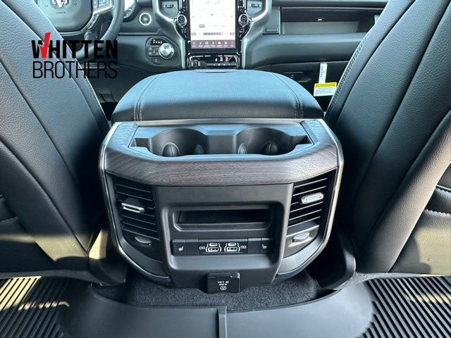 2026 Ram 1500 Laramie photo 32