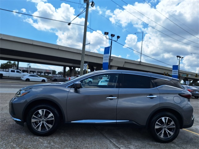 2023 Nissan Murano S photo 2