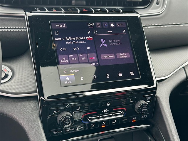 2025 Jeep Grand Cherokee Laredo Altitude photo 23