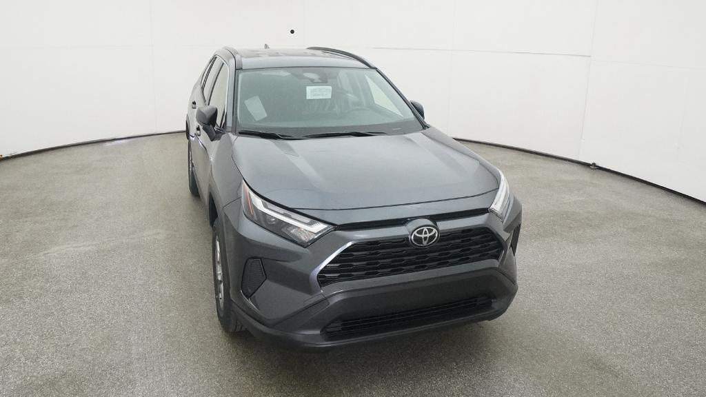 2025 Toyota RAV4 Hybrid LE photo 32