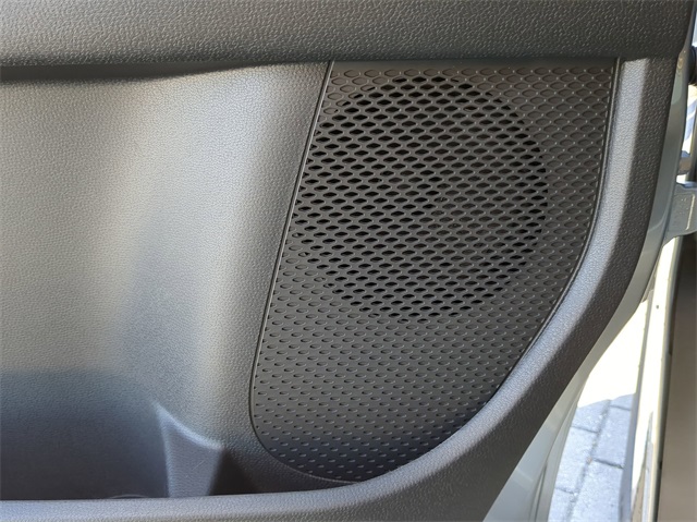 2025 Volkswagen ID. Buzz Pro S photo 19