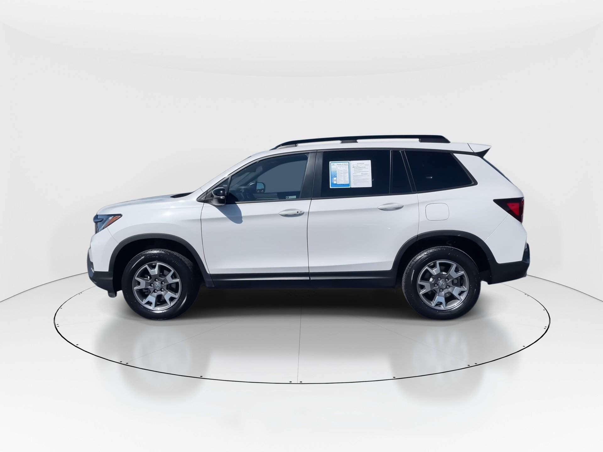2023 Honda Passport Sport photo 4