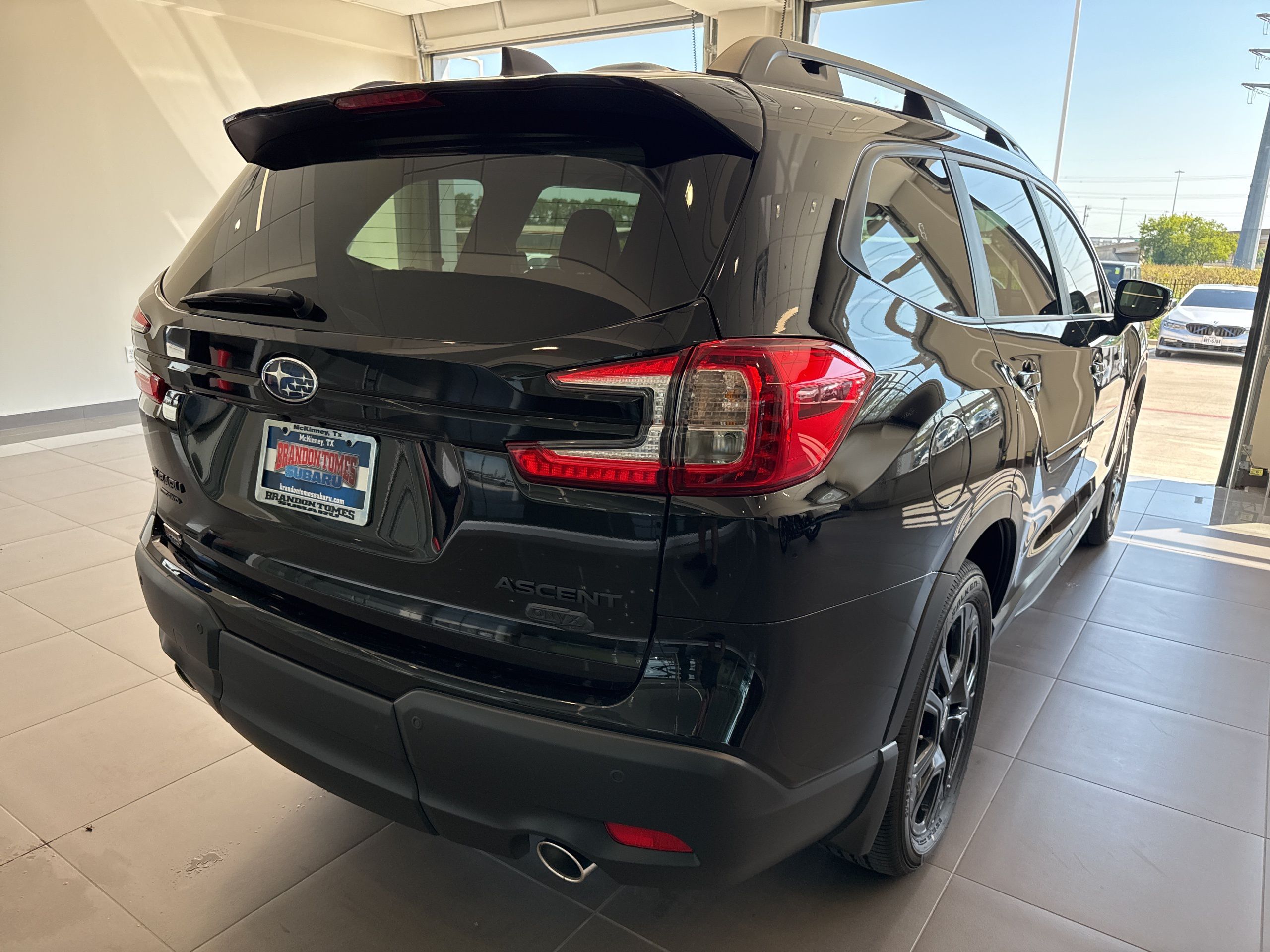 2025 Subaru Ascent Onyx Edition photo 2