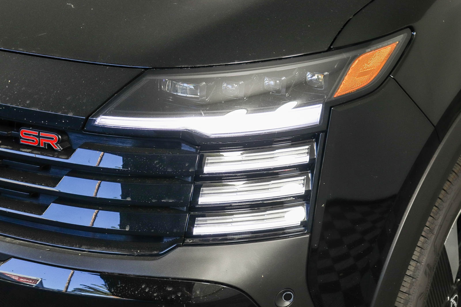 2026 Nissan Kicks SR photo 4