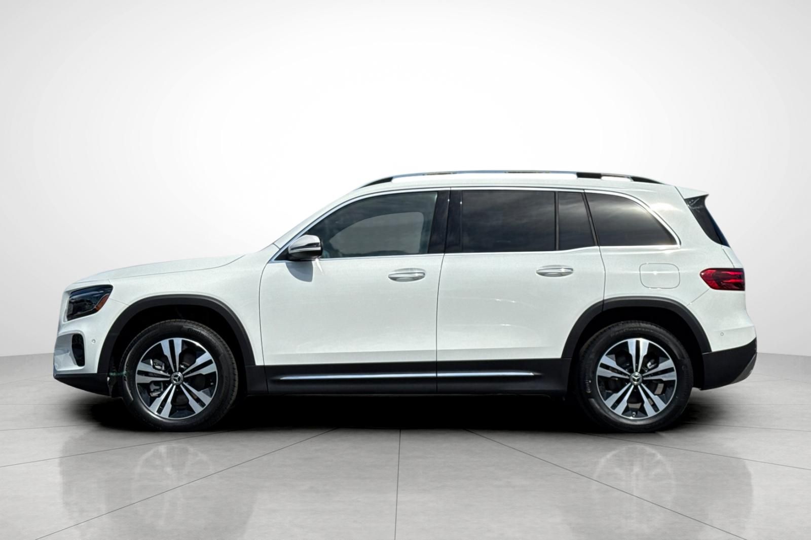 2025 Mercedes Benz GLB 250 photo 25