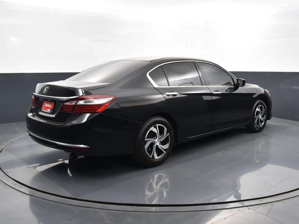 2016 Honda Accord LX photo 27