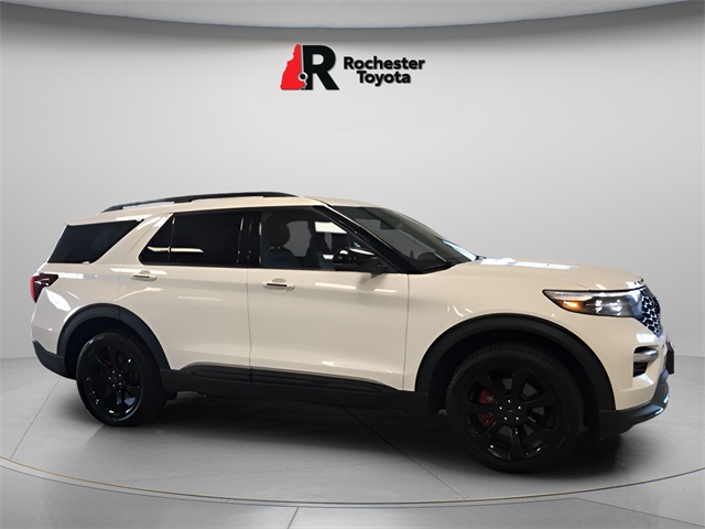 2024 Ford Explorer ST photo 2