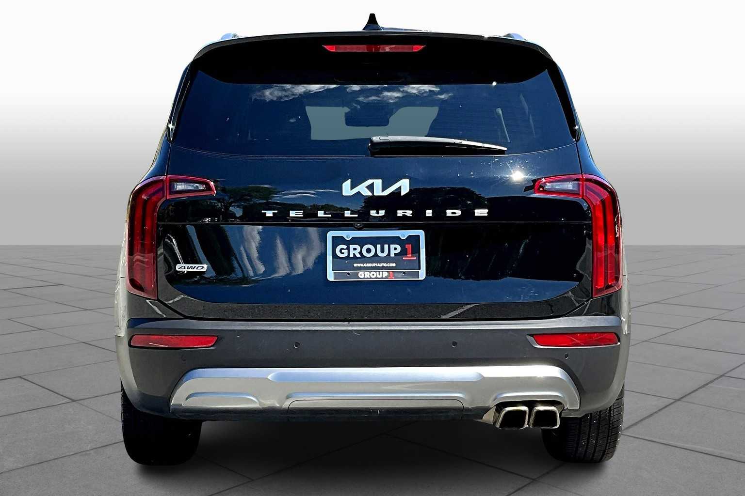 2022 Kia Telluride S photo 3