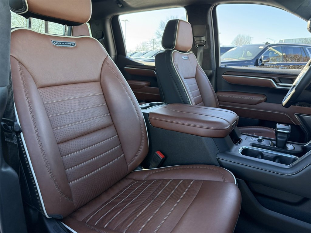 2025 GMC SIERRA - Image 38