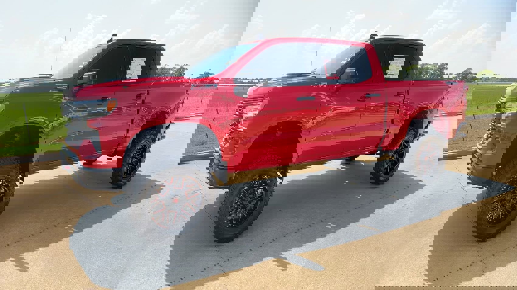 2023 Chevrolet Silverado 1500 LT Trail Boss photo 4