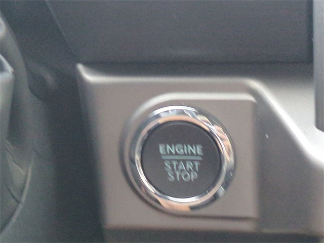 2025 Ford F-150 XLT photo 28