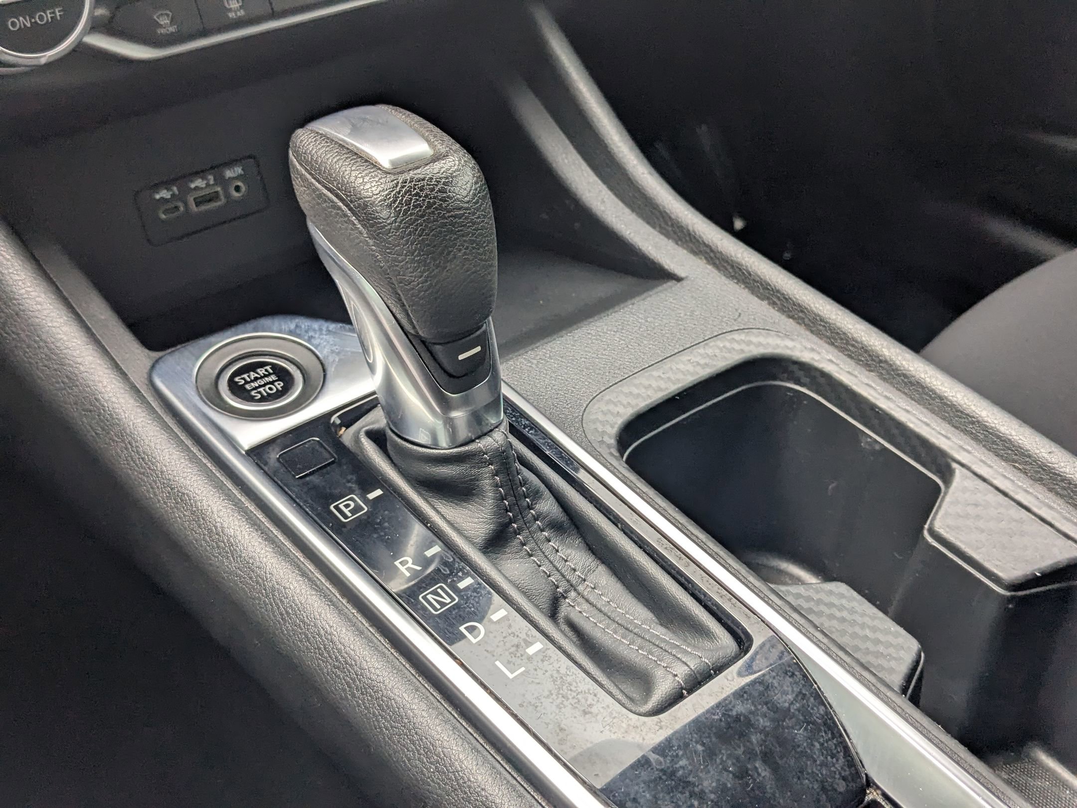 2020 Nissan Sentra SV photo 26