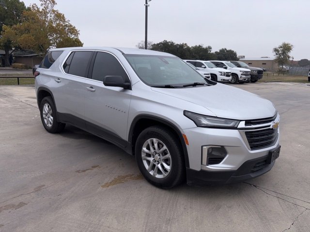 2022 Chevrolet Traverse LS's photo