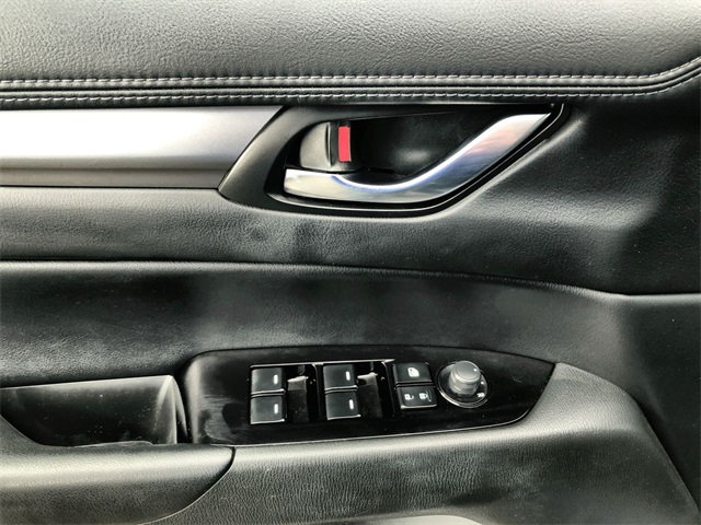 2021 Mazda CX-5 Touring photo 4
