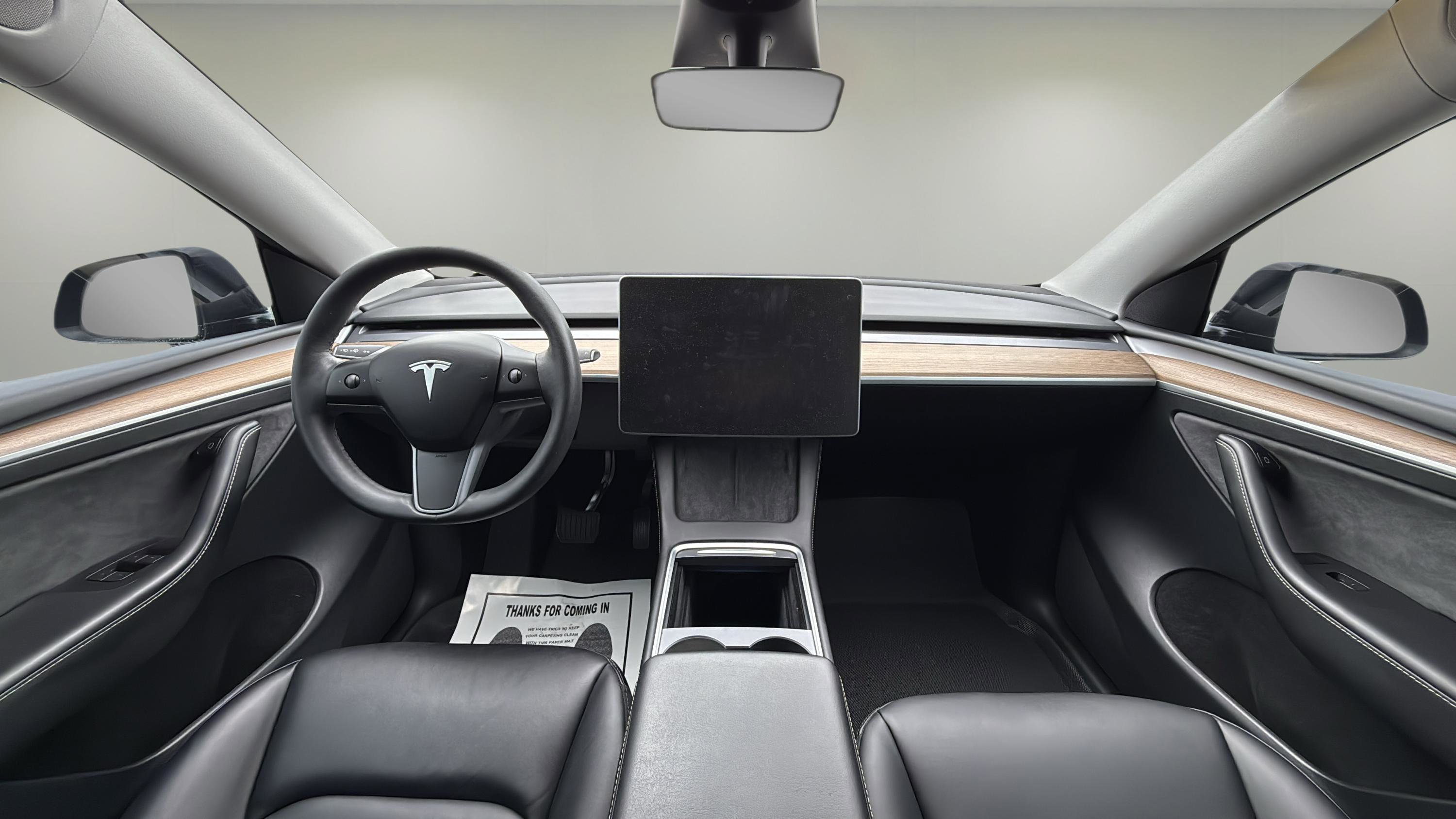2023 Tesla Model Y photo 9