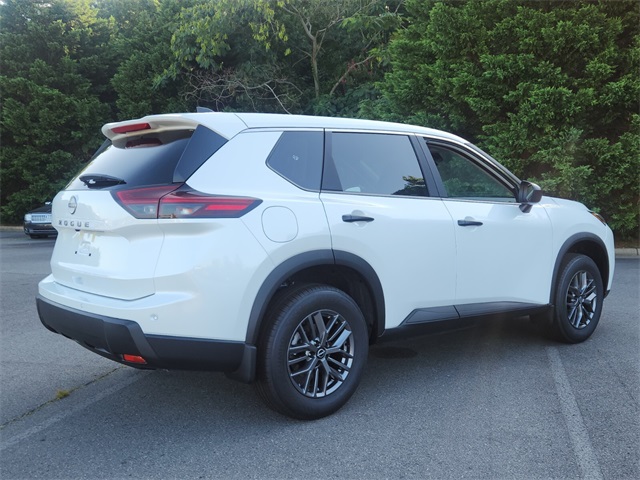 2025 Nissan Rogue S photo 3