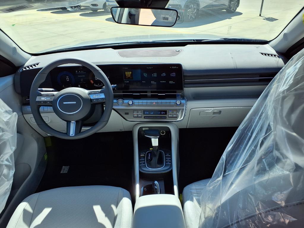 2026 Hyundai Kona SEL photo 4