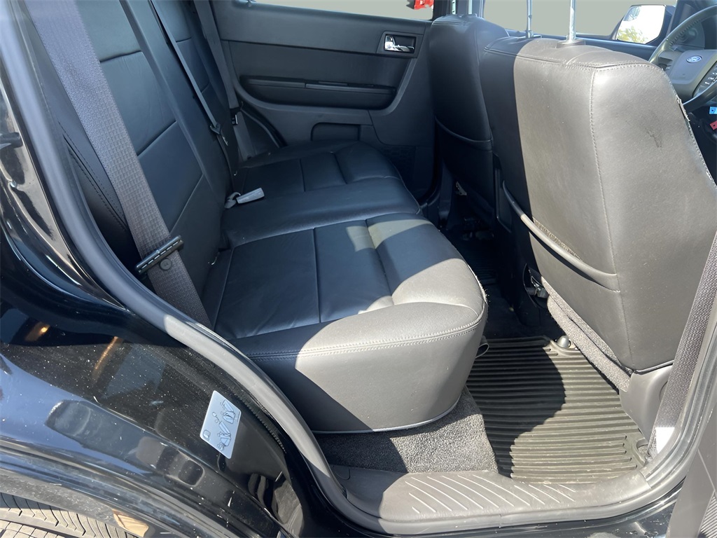 2010 Ford Escape Limited photo 34