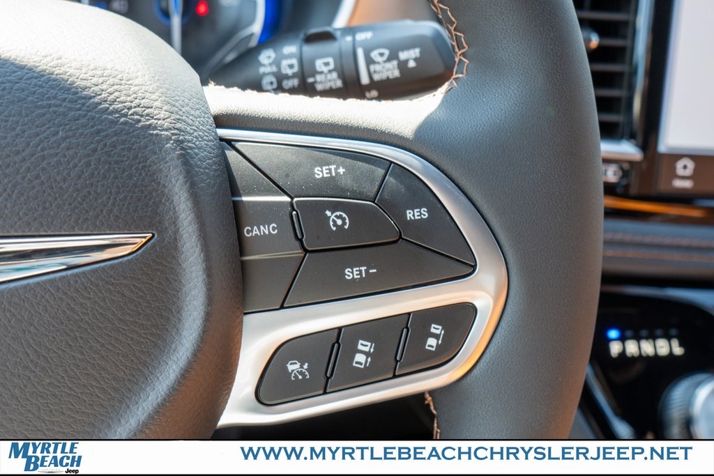 2026 Chrysler Pacifica Pinnacle photo 24