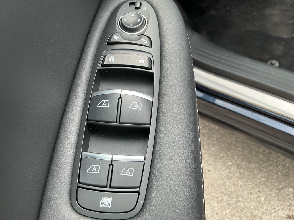 2024 Infiniti QX50 Luxe photo 22
