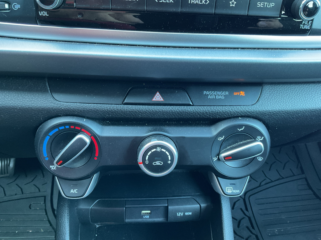 2023 Kia Rio S photo 18