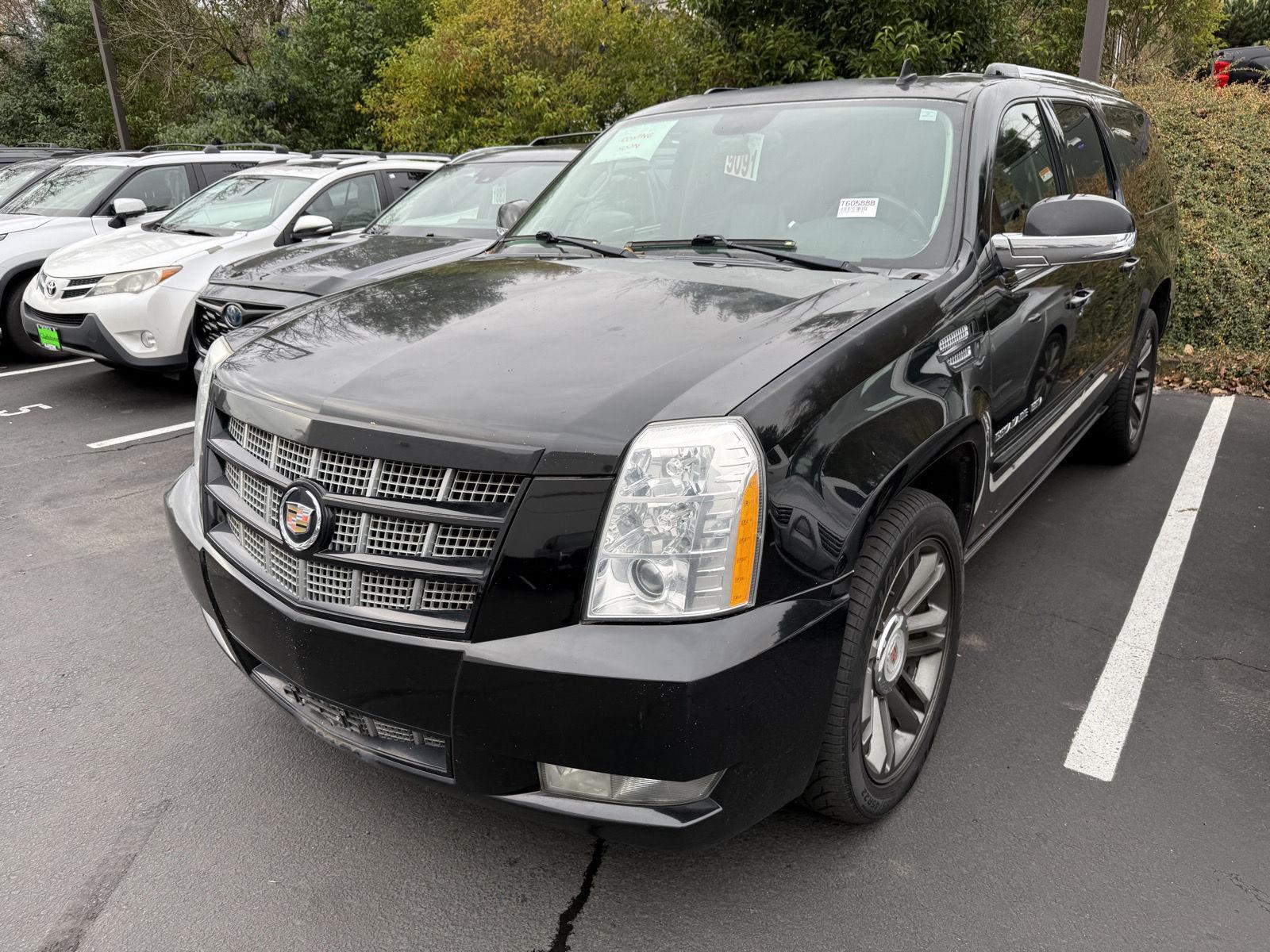 2013 Cadillac Escalade ESV Premium's photo