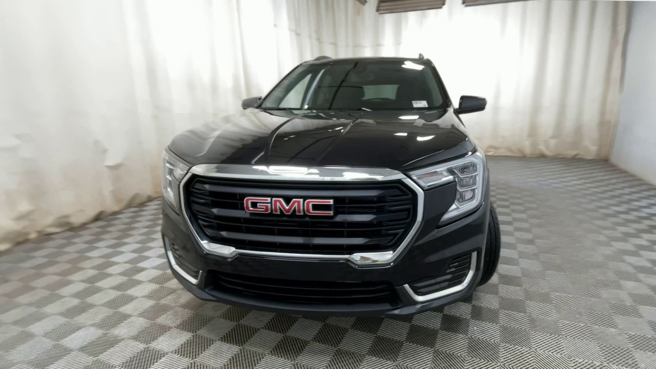 2022 Gmc Terrain SLE photo 3