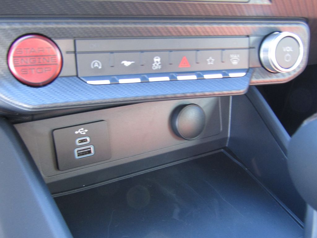 2025 Ford Mustang GT Premium Convertible photo 26