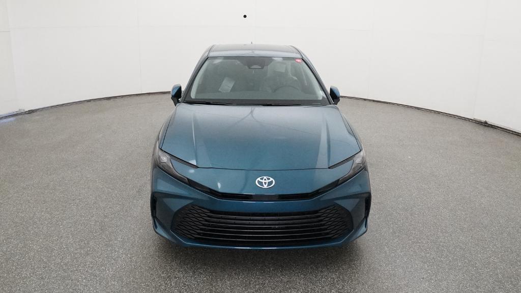 2026 Toyota Camry LE photo 2