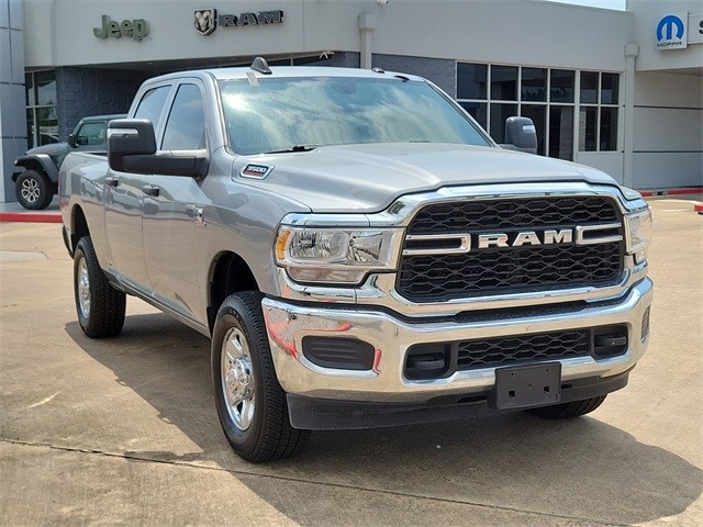 PRE-OWNED 2023 RAM 3500 TRADESMAN