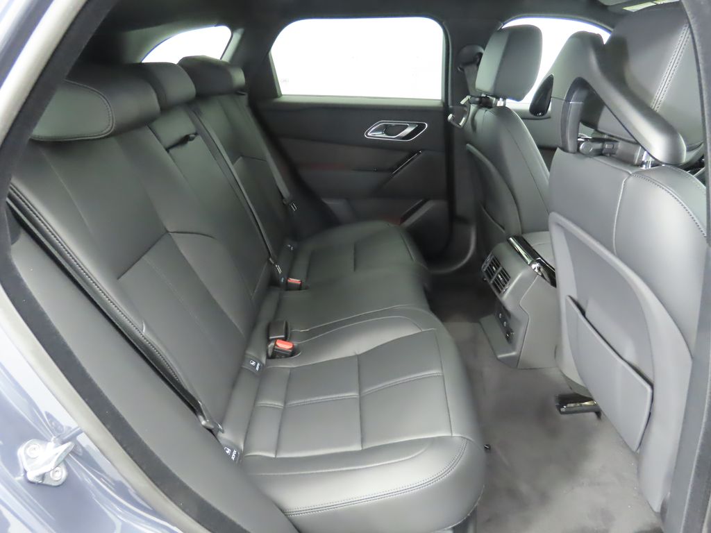 2026 Land Rover Range Rover Velar SE photo 21