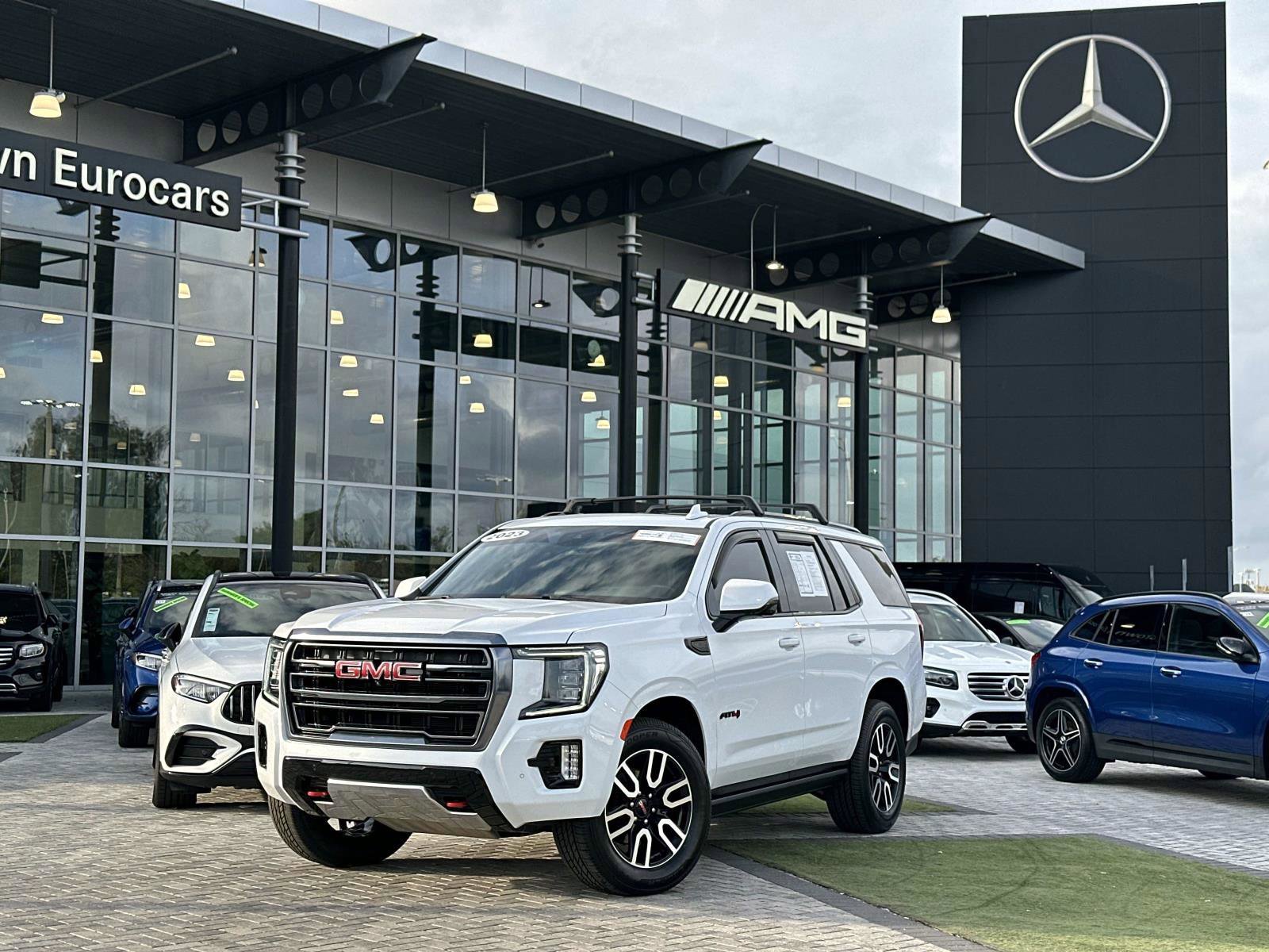 2023 GMC Yukon AT4's photo