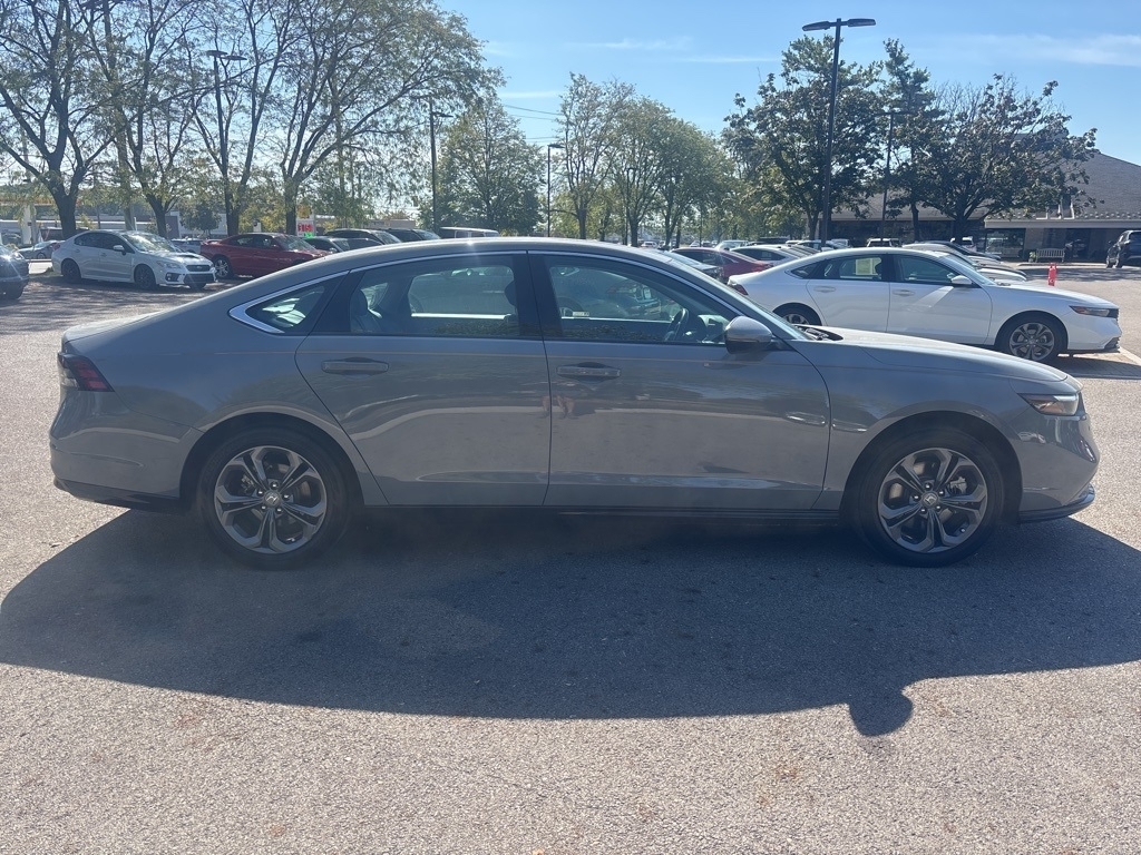 2024 Honda Accord EX-L Hybrid photo 4