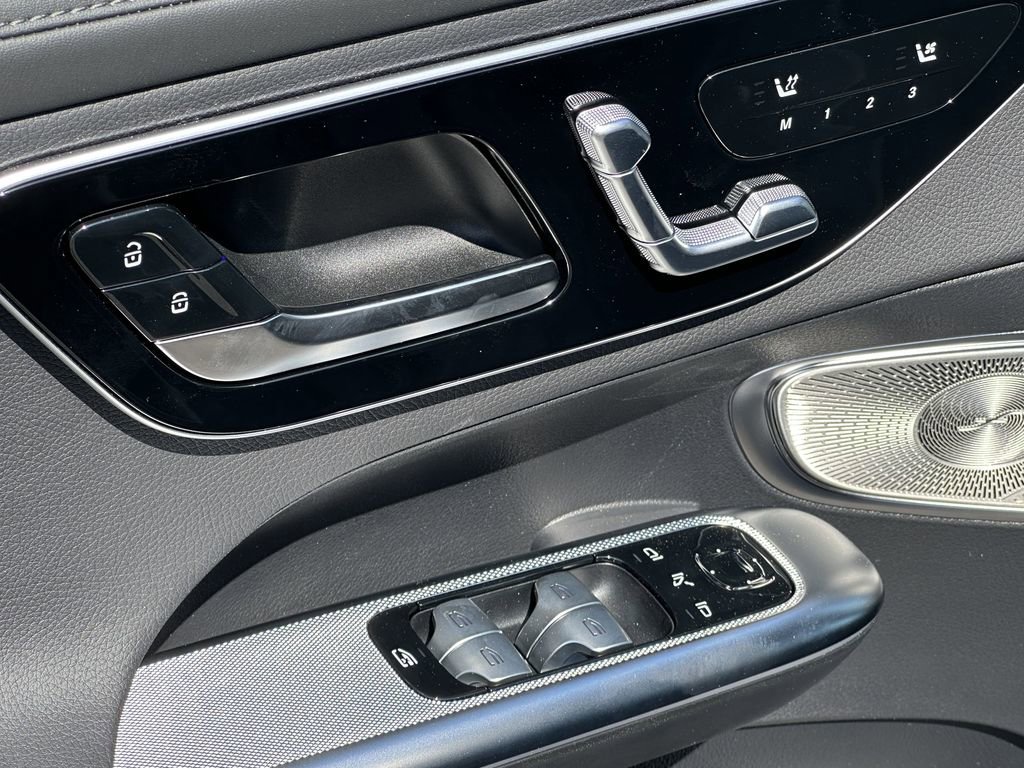 2025 Mercedes Benz GLC 350e 4MATIC photo 12